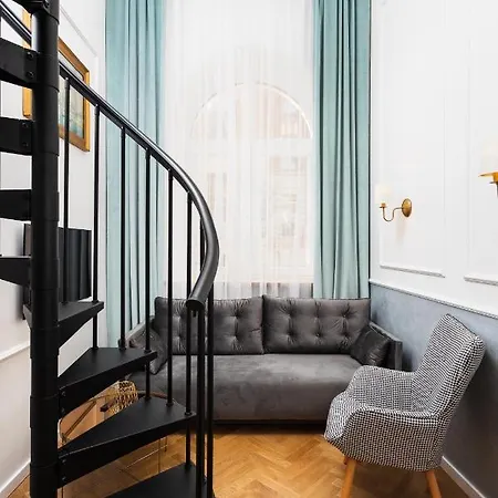 Of The Kings-old Town Pastel דירה *